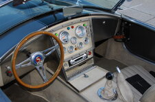 8_Cockpit.jpg