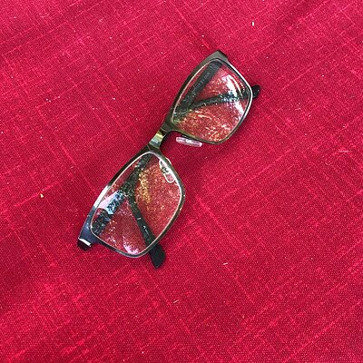 eye glasses.jpg