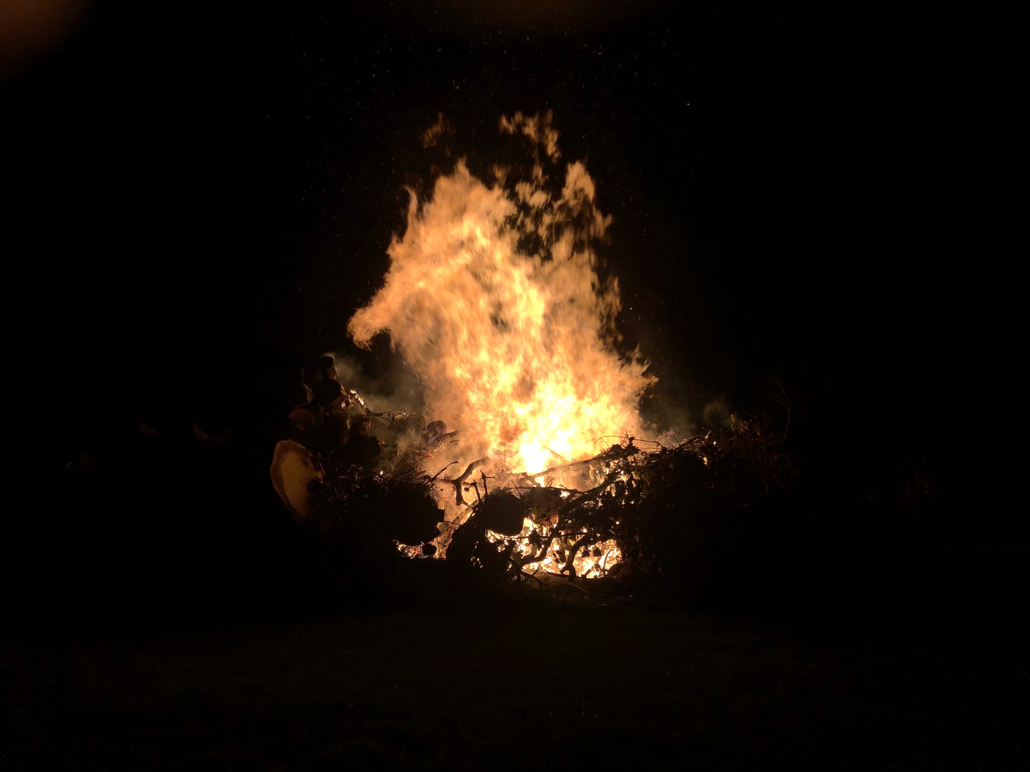 2022 bonfire3.jpg